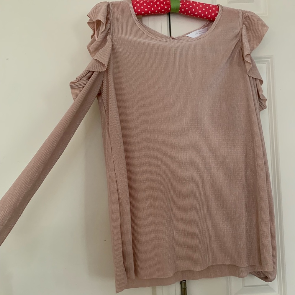 Long sleeve with cut out blouse